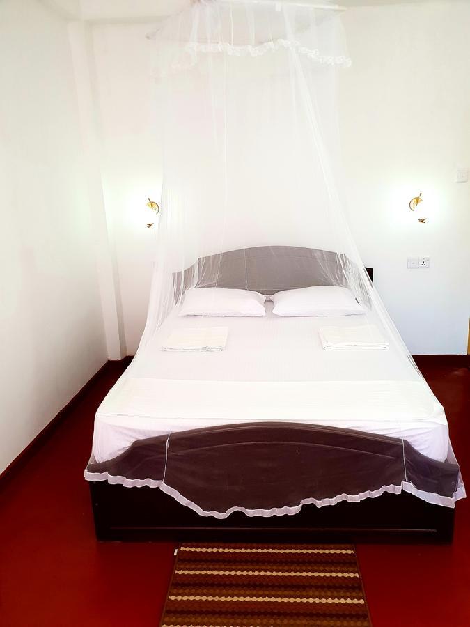 エッラ Adannz Bed & Breakfast エクステリア 写真